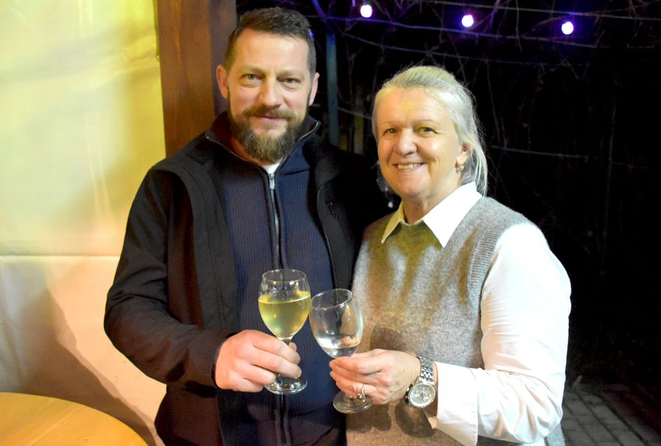 Požeška poduzetnica Ivanka Dodiković proslavila Martinje; Vlado Bauer predvodio obred, kumovi Franjo Lucić i Marinko Markota