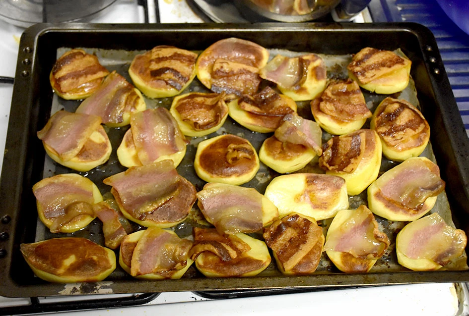 Požeška poduzetnica Ivanka Dodiković proslavila Martinje; Vlado Bauer predvodio obred, kumovi Franjo Lucić i Marinko Markota