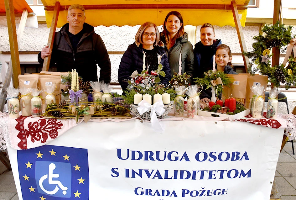 JESEN U POŽEGI: štandovi puni domaćih okusa i tradicionalno krštenje mošta
