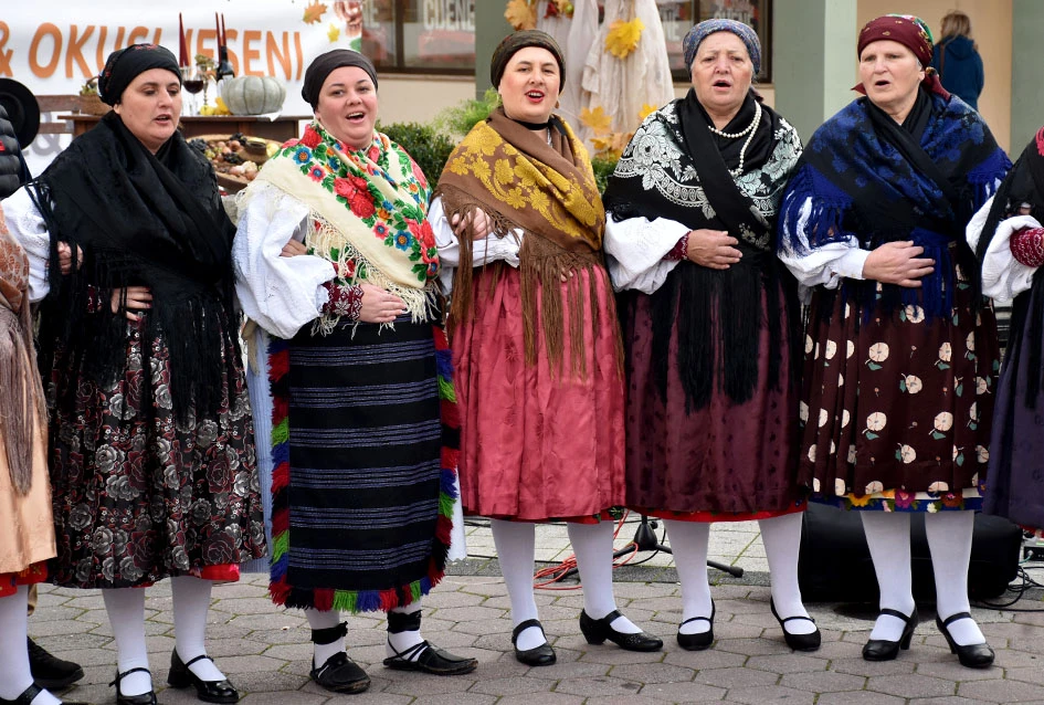 JESEN U POŽEGI: štandovi puni domaćih okusa i tradicionalno krštenje mošta