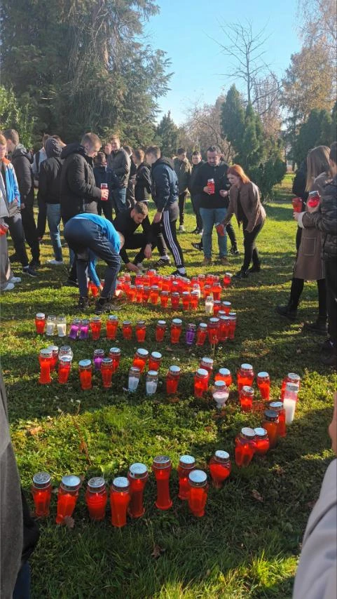 U tišini sjećanja: Poljoprivredno-prehrambena škola odala počast Vukovaru i Škabrnji