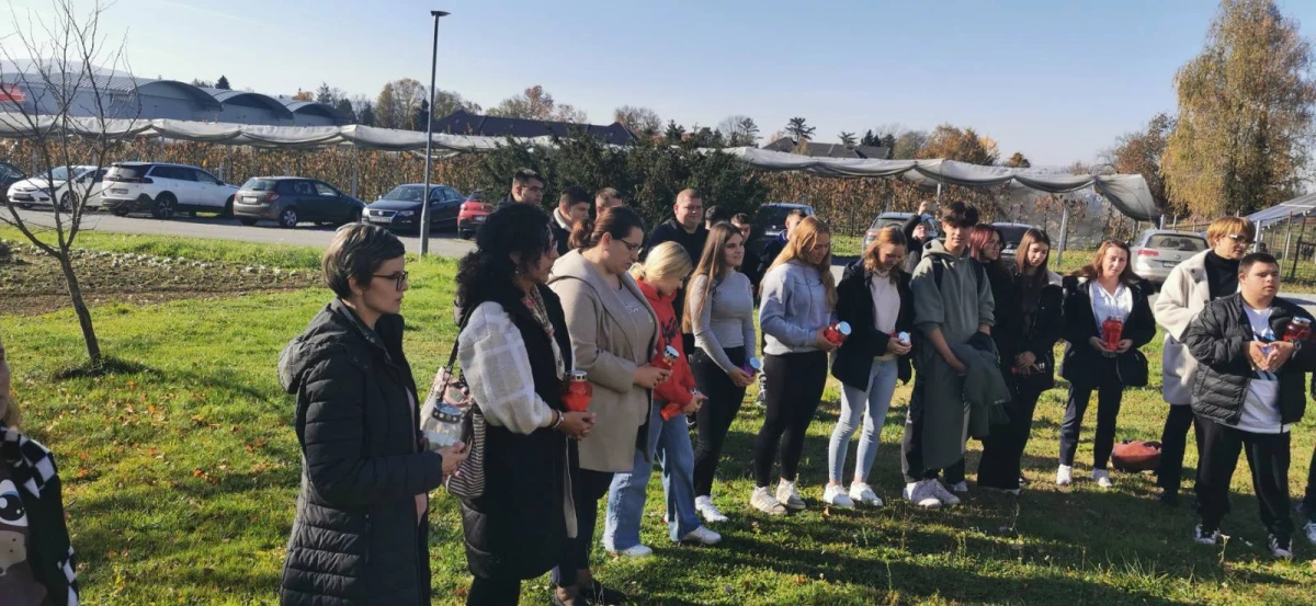 U tišini sjećanja: Poljoprivredno-prehrambena škola odala počast Vukovaru i Škabrnji