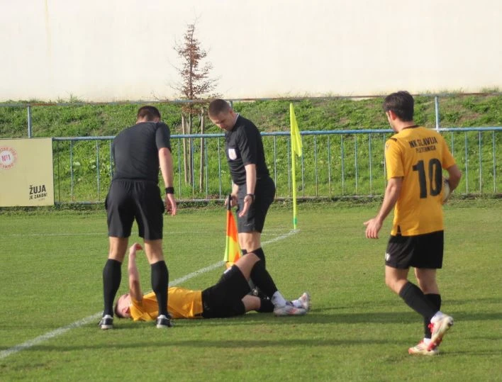 SUSJEDSKI DERBI: Vrijedan bod Slavije protiv Slavonije u Požegi