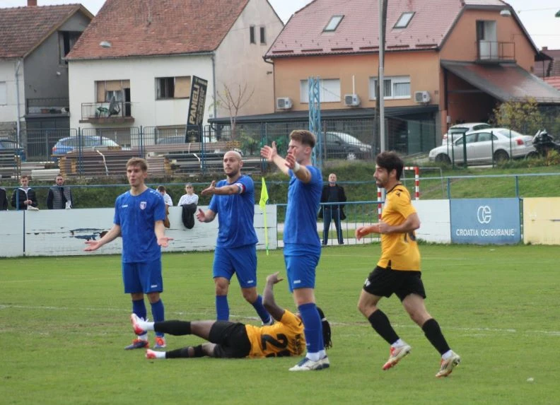 SUSJEDSKI DERBI: Vrijedan bod Slavije protiv Slavonije u Požegi