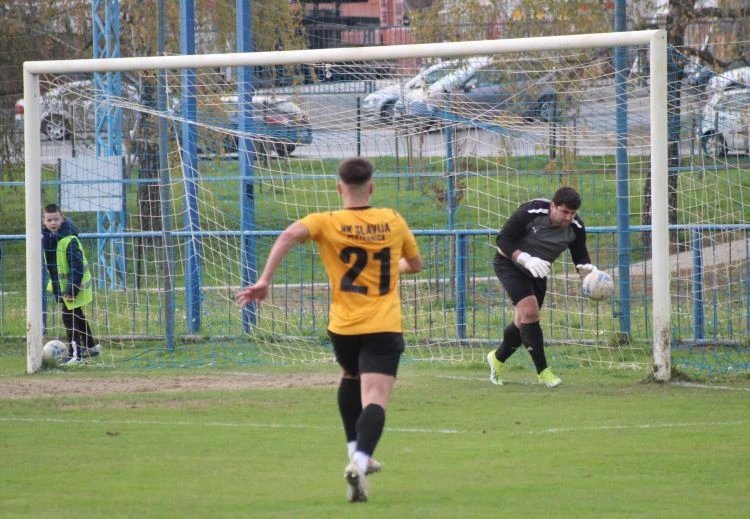 SUSJEDSKI DERBI: Vrijedan bod Slavije protiv Slavonije u Požegi