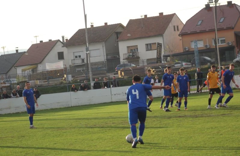 SUSJEDSKI DERBI: Vrijedan bod Slavije protiv Slavonije u Požegi