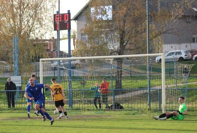 SUSJEDSKI DERBI: Vrijedan bod Slavije protiv Slavonije u Požegi