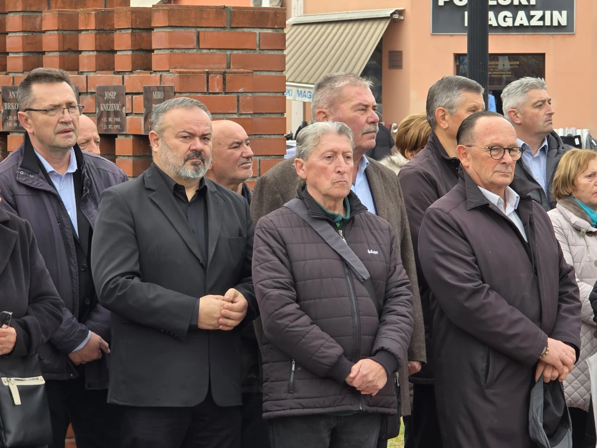 POŽEGA U ZNAKU PIJETETA: Požežani se poklonili žrtvama Vukovara, Škabrnje i svim braniteljima Domovine