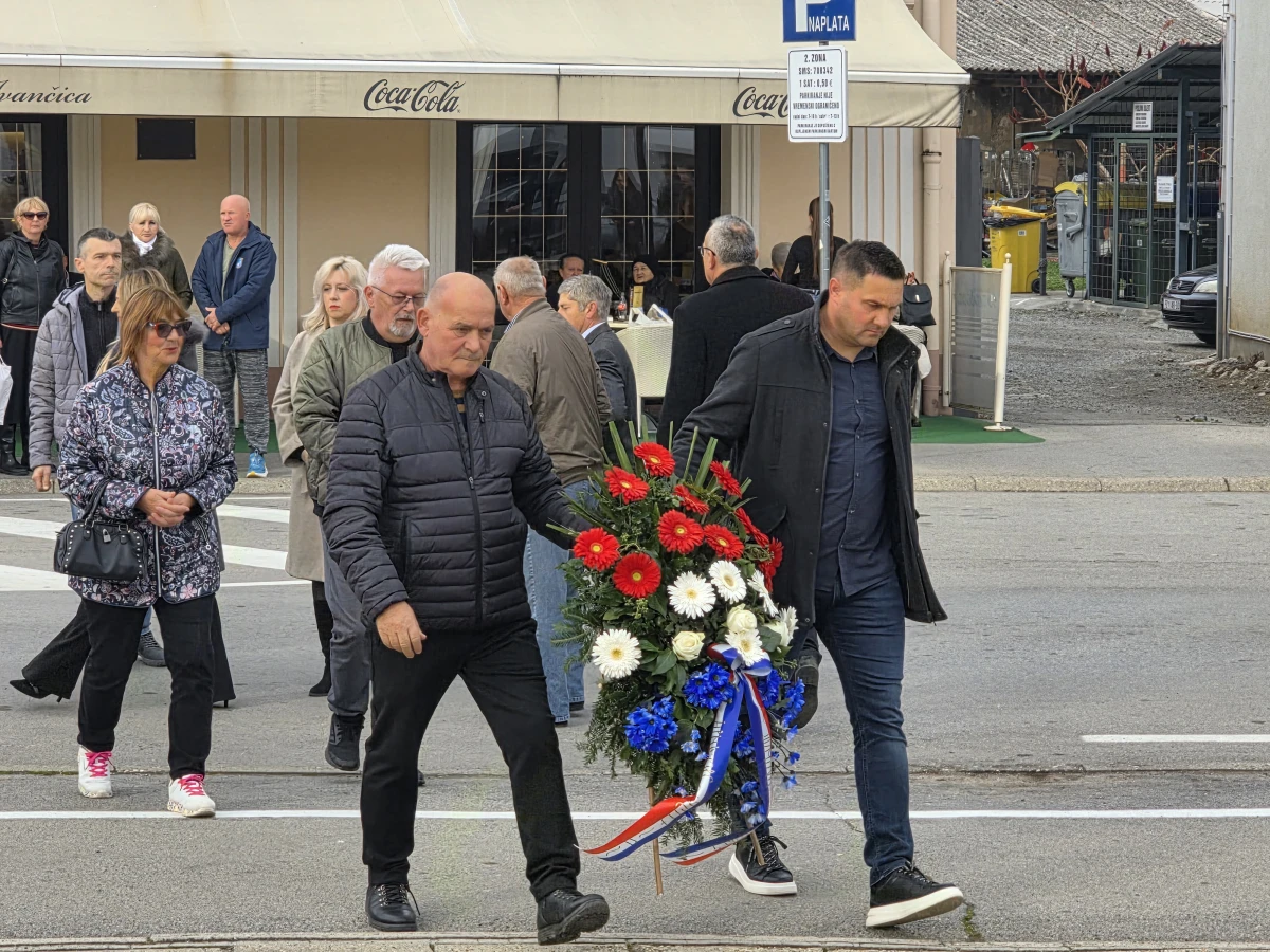 POŽEGA U ZNAKU PIJETETA: Požežani se poklonili žrtvama Vukovara, Škabrnje i svim braniteljima Domovine
