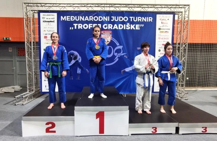 Sjajni uspjeh mladih judaša: Čaglinski Slavonac osvojio medalje na međunarodnom turniru u Gradišci
