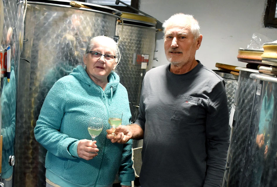 Jeseni u Dragi: Obitelj Ostojić sezonu gljiva zatvara uz pohane ’purane’ i kapljicu graševine