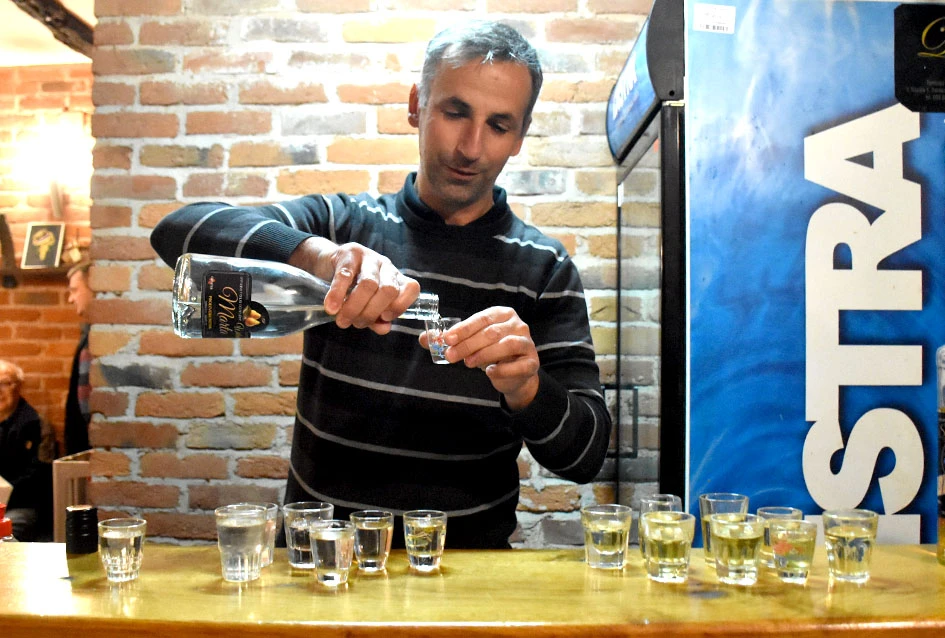 Kaptolčanin Ferdinanad Novak proslavio Martinje i prvi rođendan unučice Marte