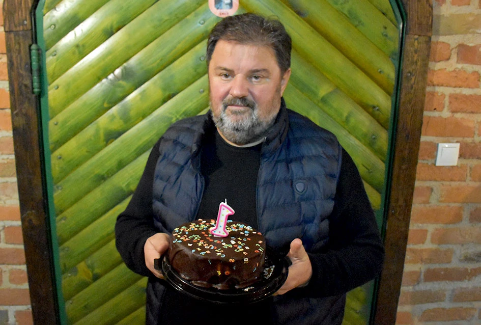 Kaptolčanin Ferdinanad Novak proslavio Martinje i prvi rođendan unučice Marte