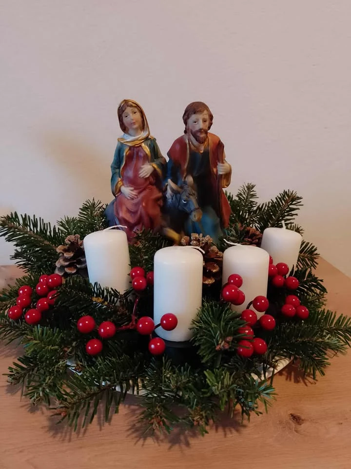 Adventski vijenci naših čitateljica: Objavljujemo prvih 50 koje smo primili... preostele u narednim danima 