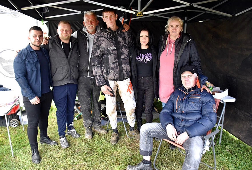 Fast food ’Indigo’ u Požegi: Mjesto gdje se dobro i obilno jede, s obitelji Milinović za kormilom