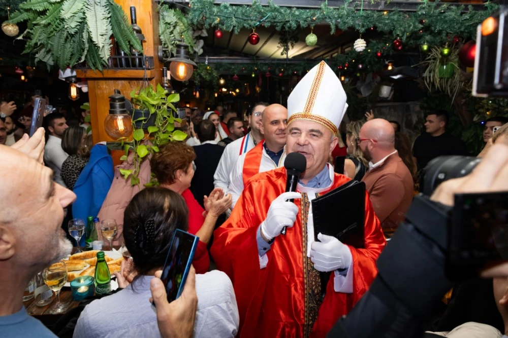 Martinje u Podgorici proslavljeno u svečanom ozračju: Vinarija Kutjevo predstavila mladu graševinu pred više od 500 uzvanika