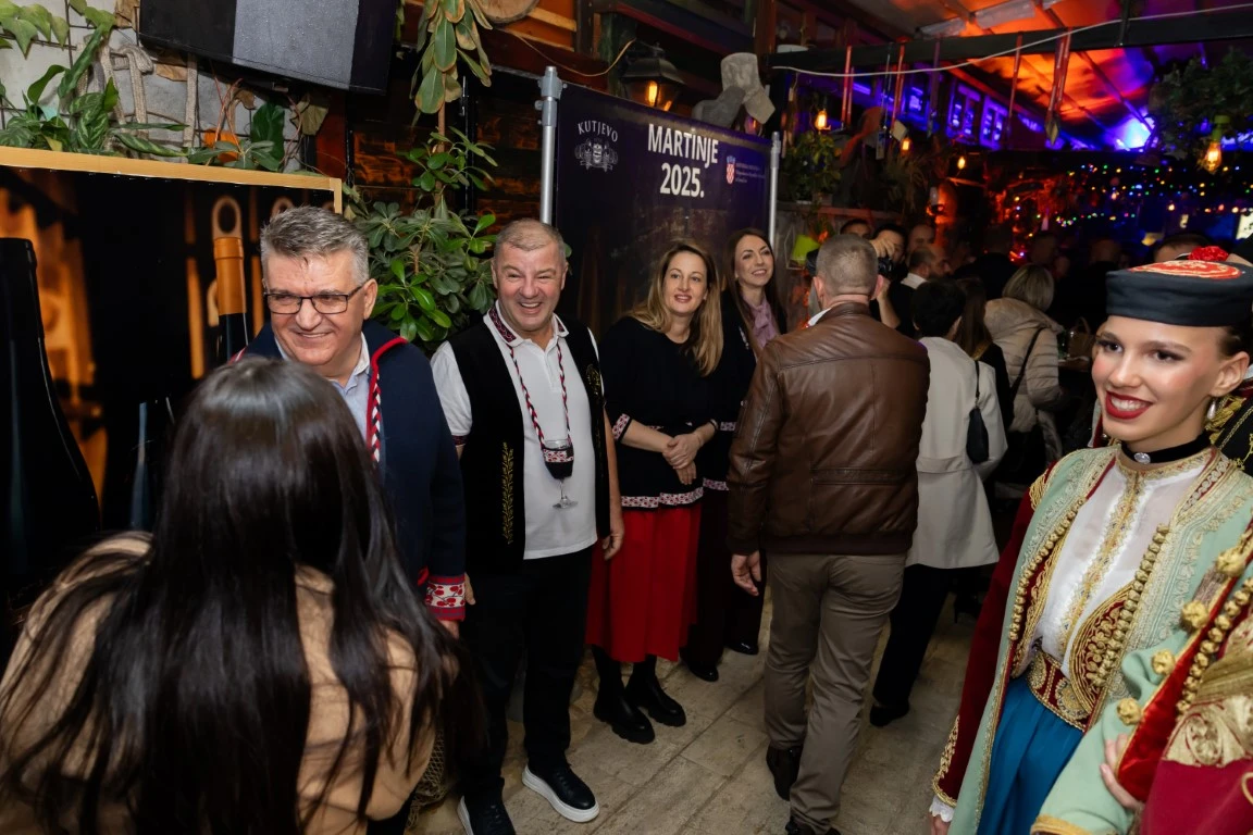 Martinje u Podgorici proslavljeno u svečanom ozračju: Vinarija Kutjevo predstavila mladu graševinu pred više od 500 uzvanika