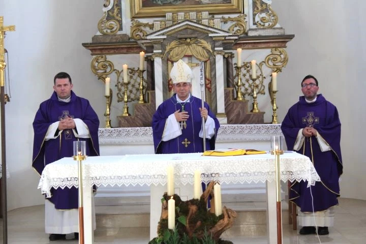 POŽEŠKE SESVETE: U župnoj crkvi ponovno postavljena spomen-ploča Ivanu Švearu u povodu 250. godišnjice rođenja