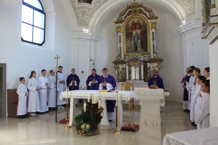 POŽEŠKE SESVETE: U župnoj crkvi ponovno postavljena spomen-ploča Ivanu Švearu u povodu 250. godišnjice rođenja