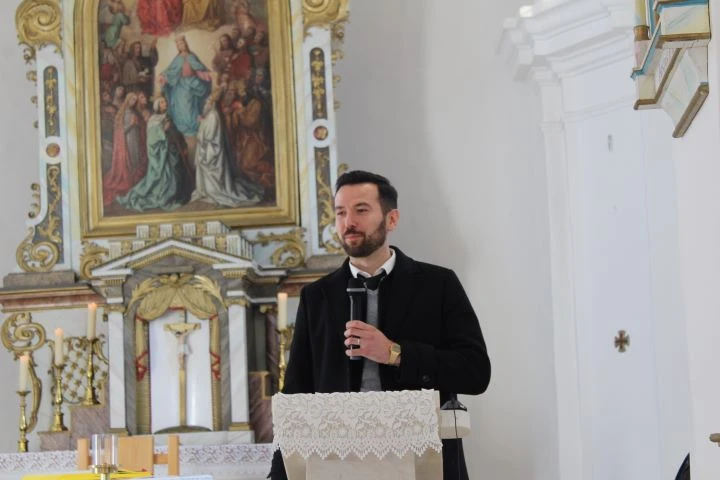 POŽEŠKE SESVETE: U župnoj crkvi ponovno postavljena spomen-ploča Ivanu Švearu u povodu 250. godišnjice rođenja