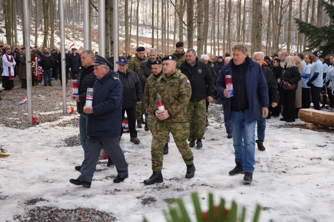 Vječna zahvalnost braniteljima koji su život dali na Papuku