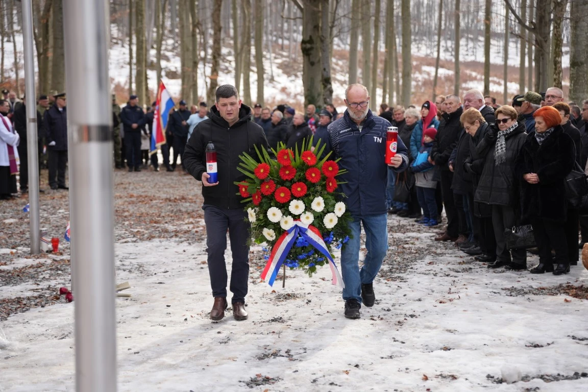 Vječna zahvalnost braniteljima koji su život dali na Papuku