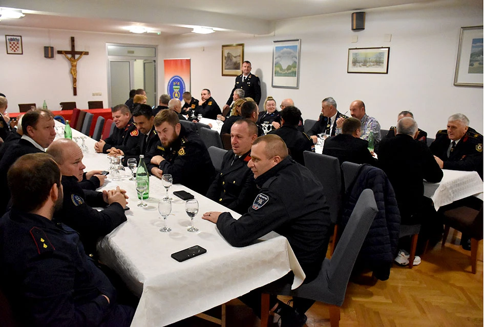 Županijska vatrogasna zajednica donijela plan rada i proračun: Fokus na mladeži i preventivi