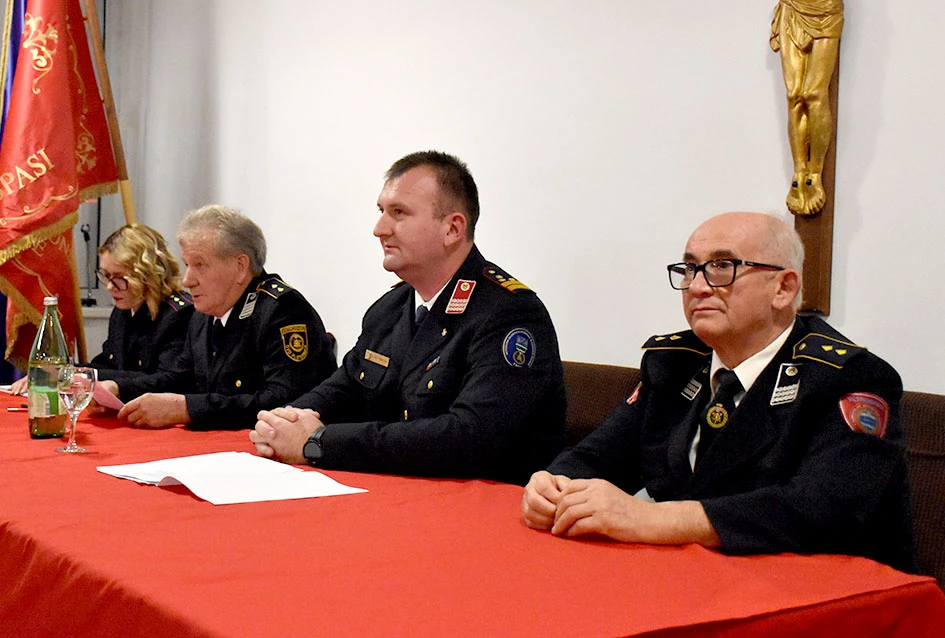 Županijska vatrogasna zajednica donijela plan rada i proračun: Fokus na mladeži i preventivi