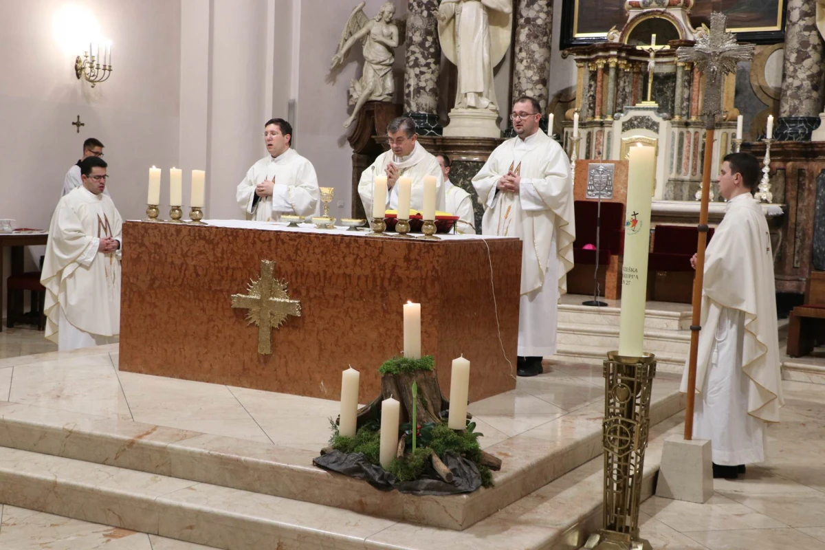 U Požegi proslavljen blagdan sv. Nikole s djecom s teškoćama u razvoju i mladima s invaliditetom