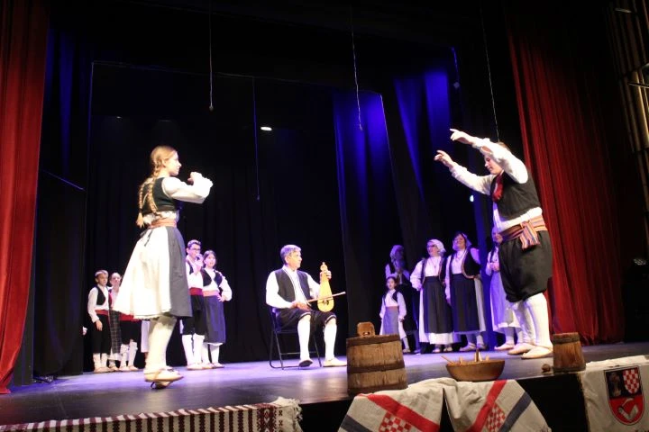 U Pleternici održana 19. Smotra folklora „Običaji starog zavičaja“