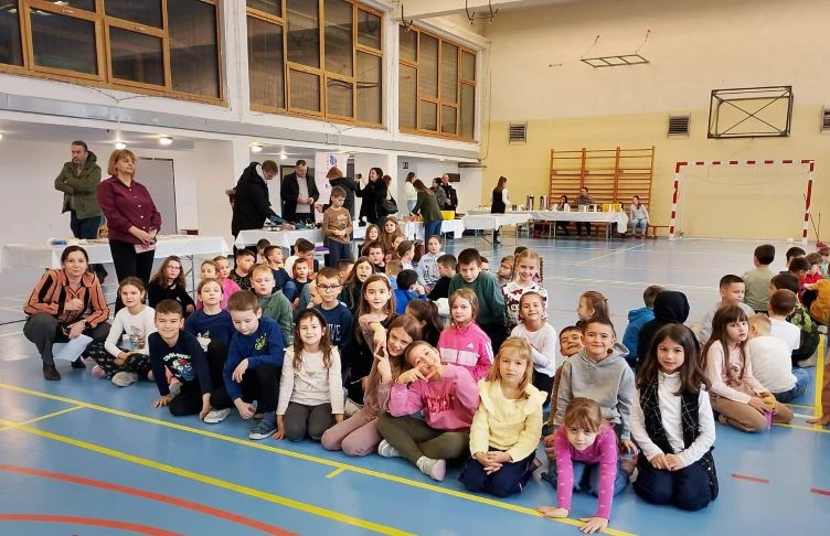 DRUŠTVO NAŠA DJECA PLETERNICA: U školskoj dvorani održan prvi RuralSTEM festival