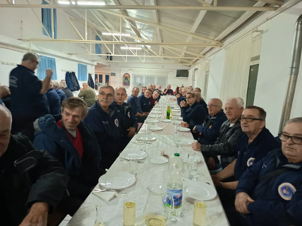 Predblagdansko druženje i duhovna obnova članova Udruge hrvatske policije