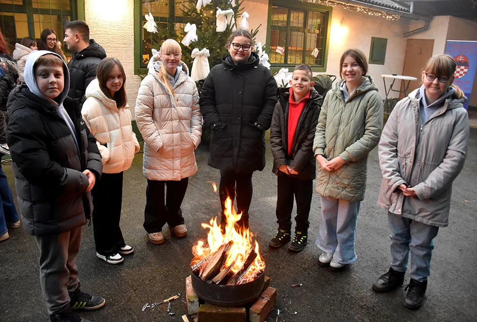 Peti ’Advent u Rajsavcu”: Druženje uz Djeda Mraza i slovačku tradiciju
