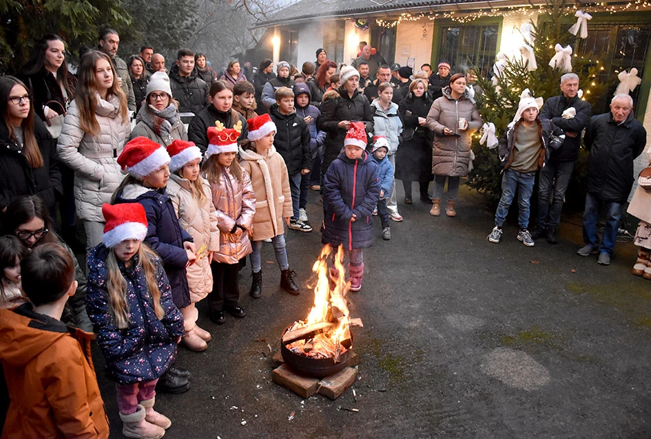 Peti ’Advent u Rajsavcu”: Druženje uz Djeda Mraza i slovačku tradiciju