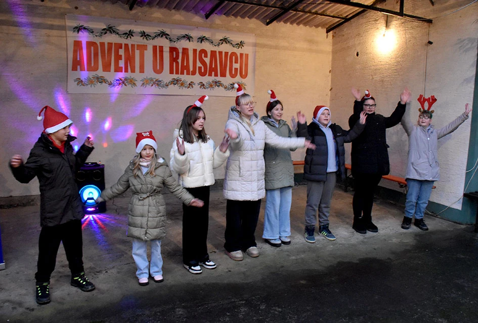 Peti ’Advent u Rajsavcu”: Druženje uz Djeda Mraza i slovačku tradiciju