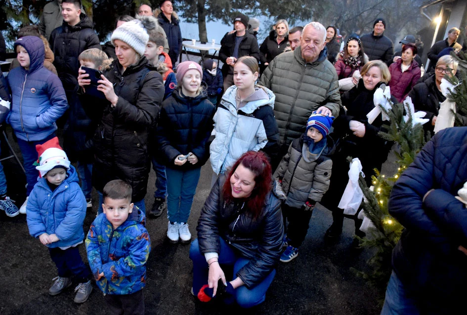 Peti ’Advent u Rajsavcu”: Druženje uz Djeda Mraza i slovačku tradiciju