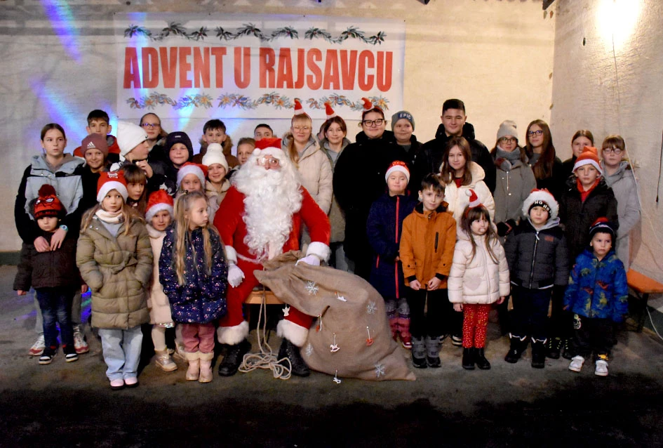 Peti ’Advent u Rajsavcu”: Druženje uz Djeda Mraza i slovačku tradiciju