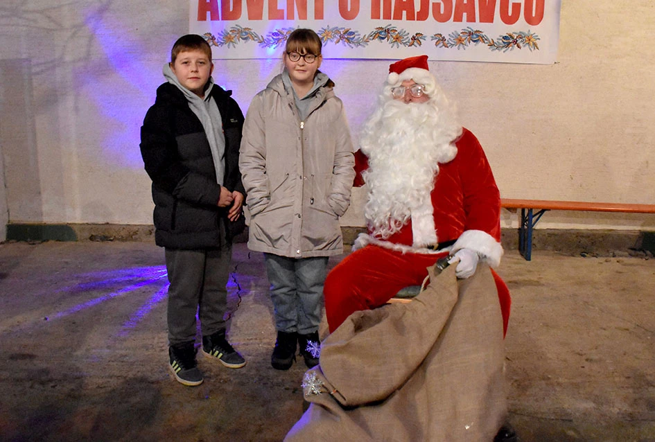Peti ’Advent u Rajsavcu”: Druženje uz Djeda Mraza i slovačku tradiciju