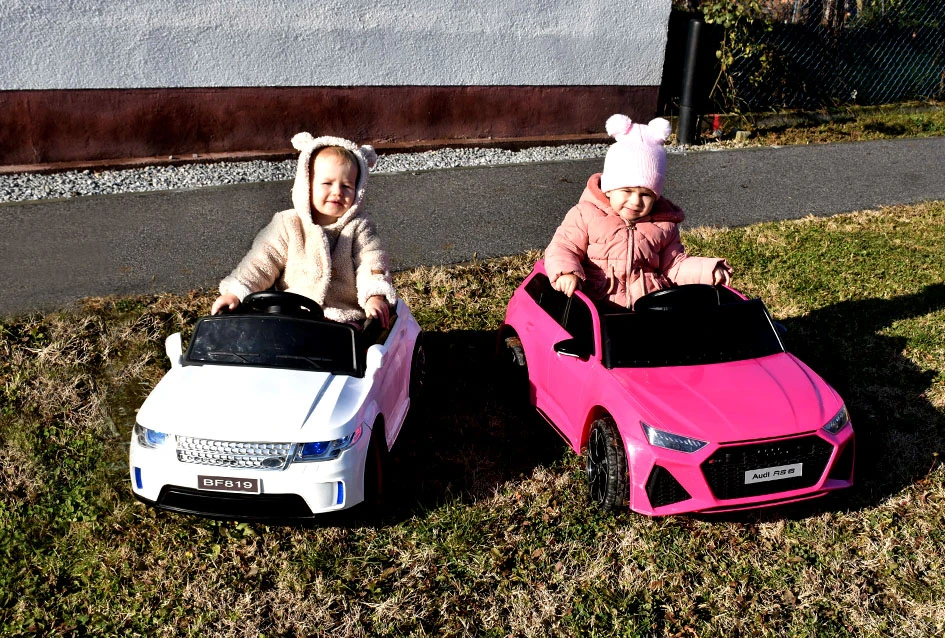 BRZE I ŽESTOKE U KAPTOLU: Mia i Lena „ispitale“ nove pile koje je dostavio sveti Nikola