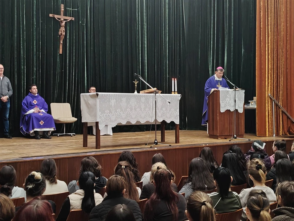 Biskup Ivo pohodio zatvor i kaznionicu u Požegi