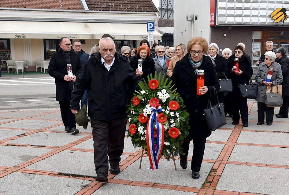 Uoči Božića – tišina, poštovanje i neugasla ljubav roditelja