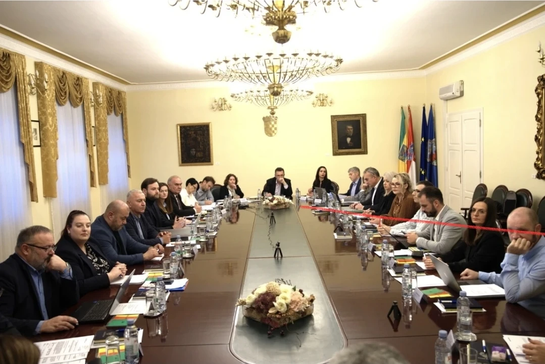 Zapamtite imena: Vijećnici koji su podržali povećanje plaće gradonačelniku usred financijskih problema