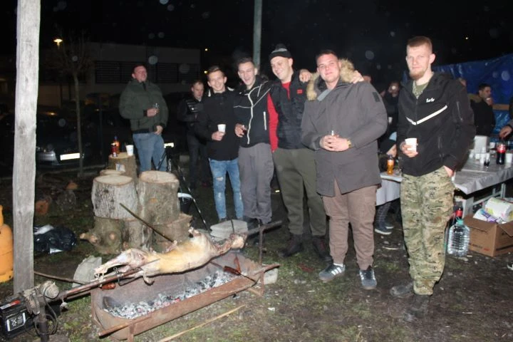 Bećarski šor ponovno ispunjen adventskim ugođajem