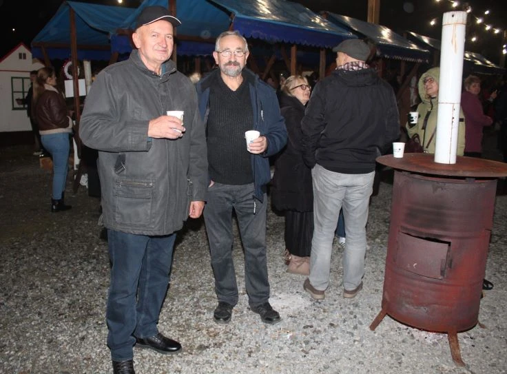 Bećarski šor ponovno ispunjen adventskim ugođajem