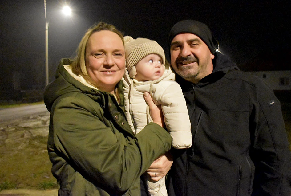 Sirene koje donose osmjeh: Djed Mraz i kaptolački vatrogasci razveselili mališane