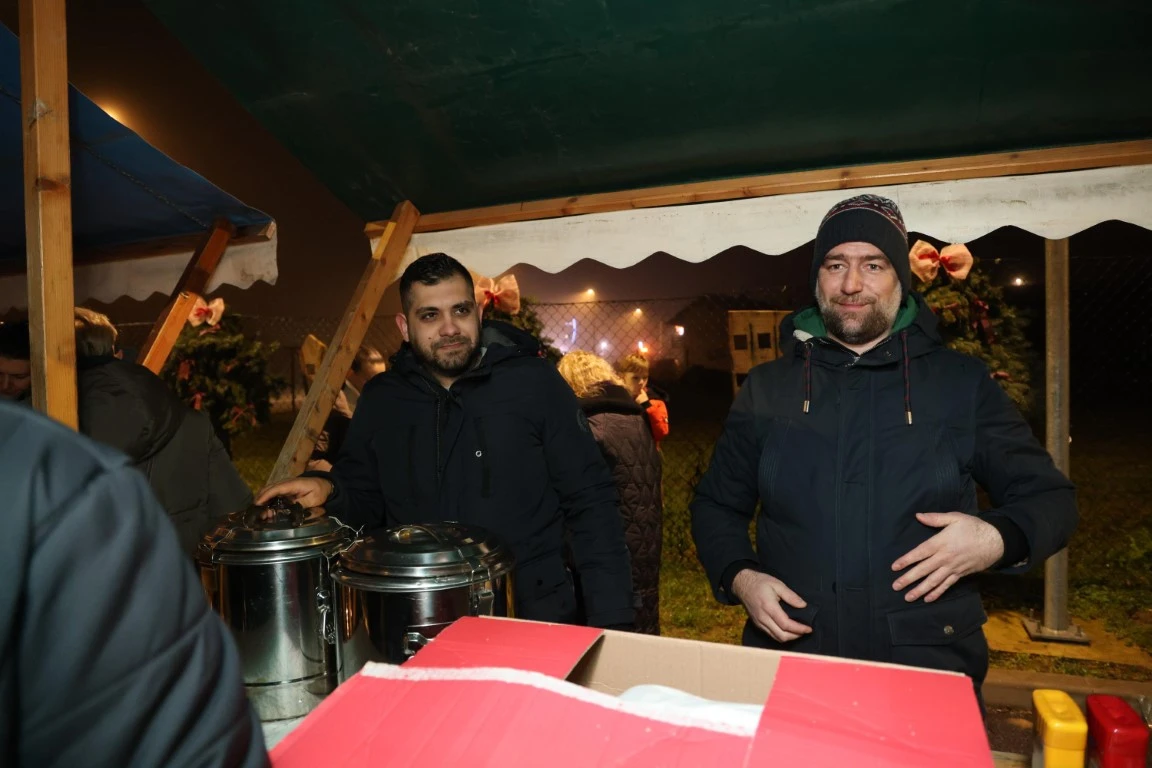 Kutjevo u blagdanskom duhu: Održano adventsko druženje i paljenje četvrte svijeće