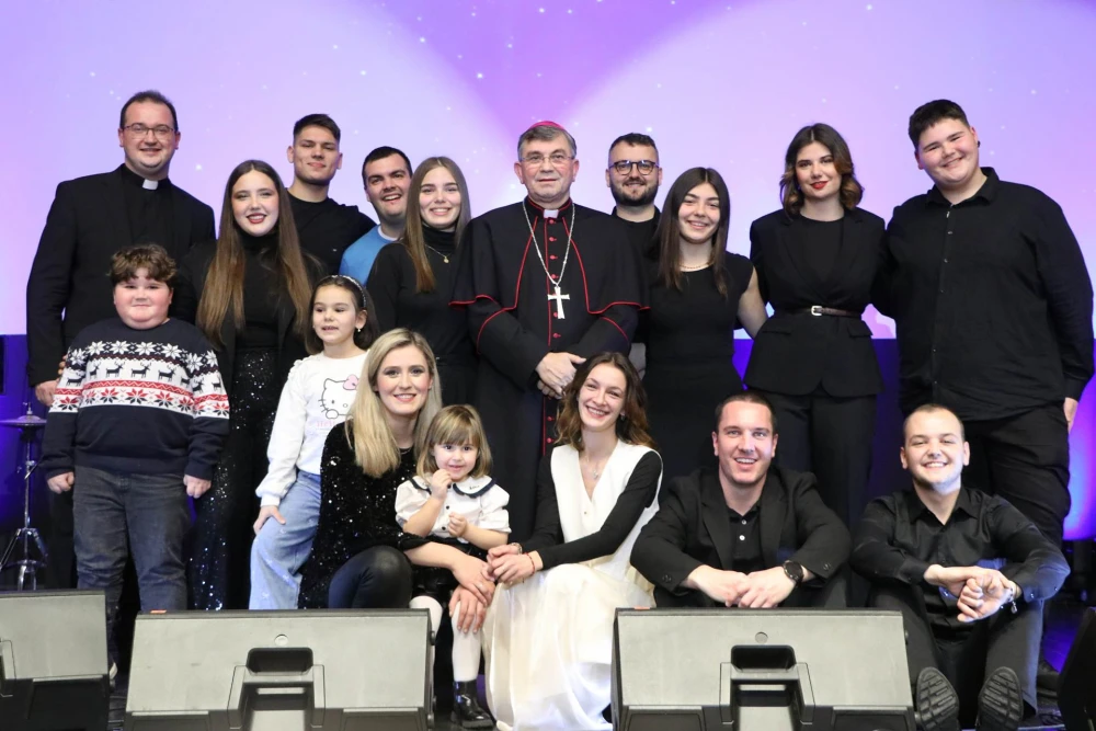 Glazbena karitativna akcija požeških mladih „Božić u nama“