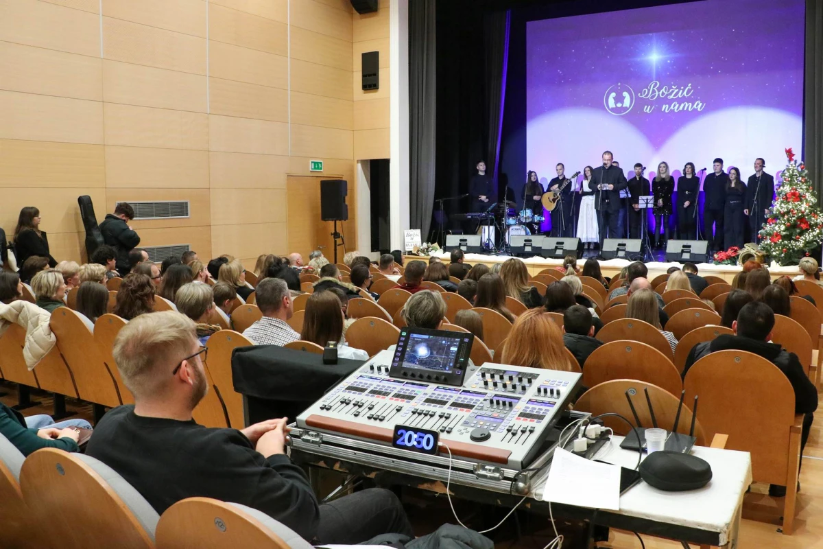 Glazbena karitativna akcija požeških mladih „Božić u nama“