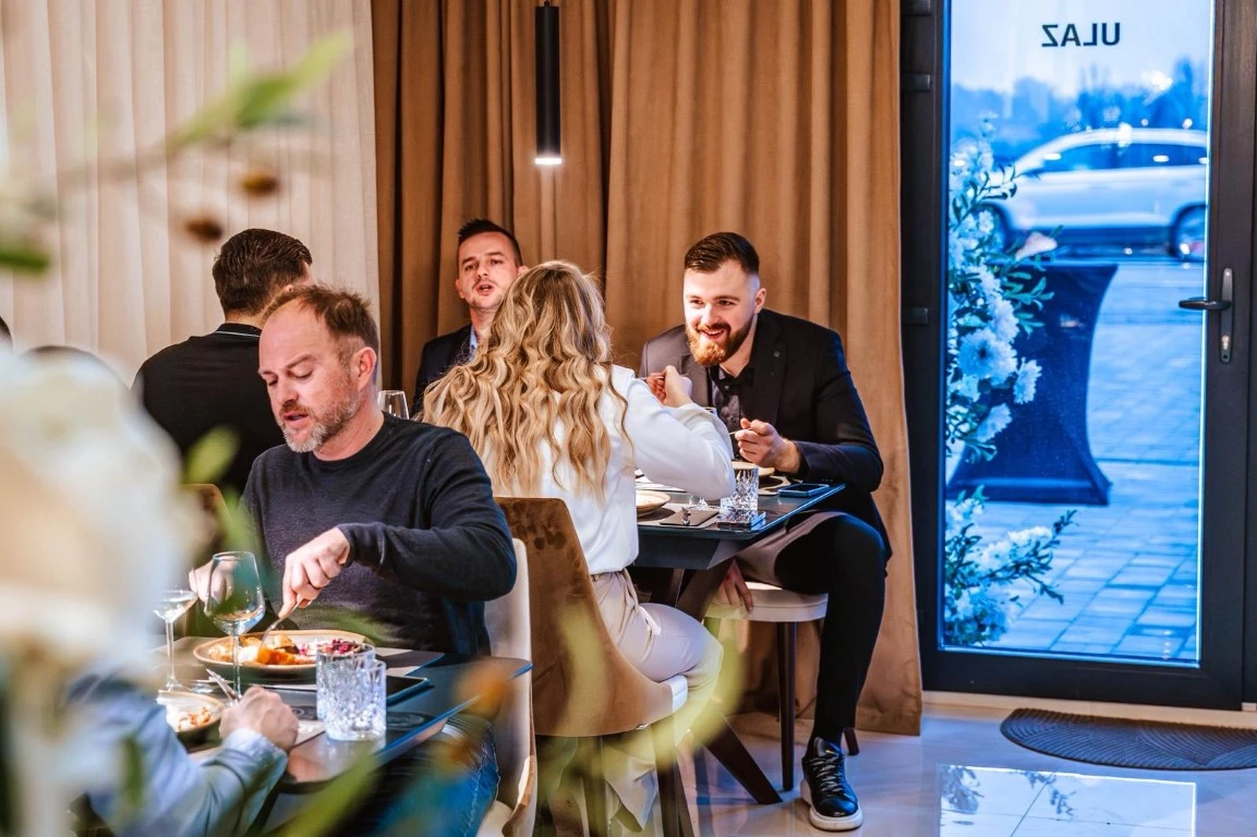 Nova gastro adresa u Požegi: Restoran Triluna osvaja mirisima i okusima roštilja