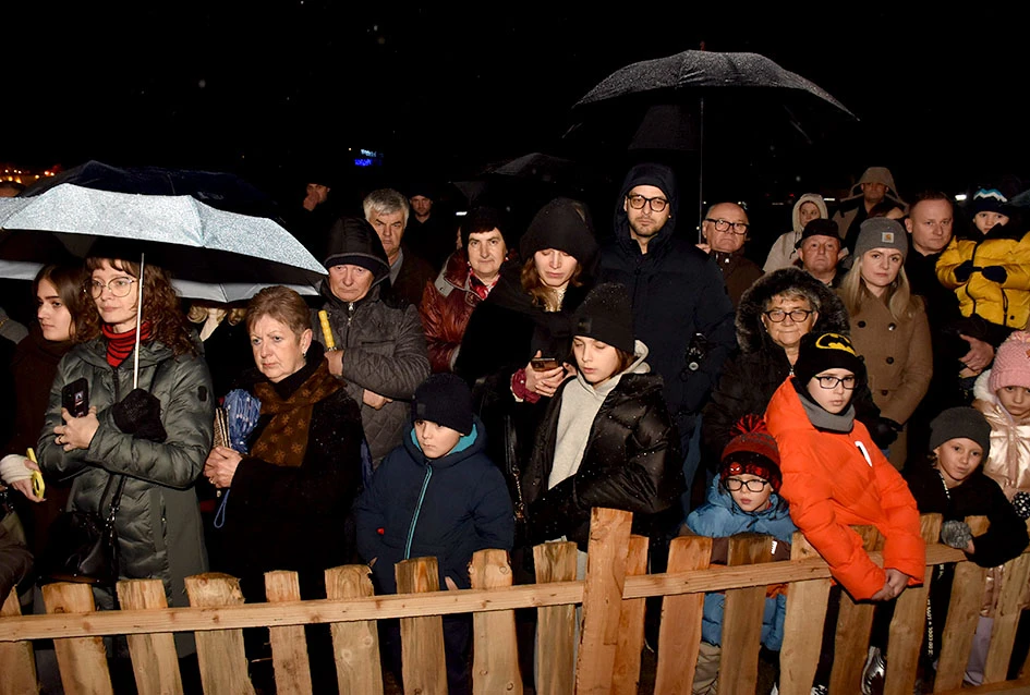 U Velikoj uprizorene žive jaslice uz snažnu humanitarnu poruku